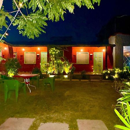 The Forest Suite Greater Noida Exterior photo
